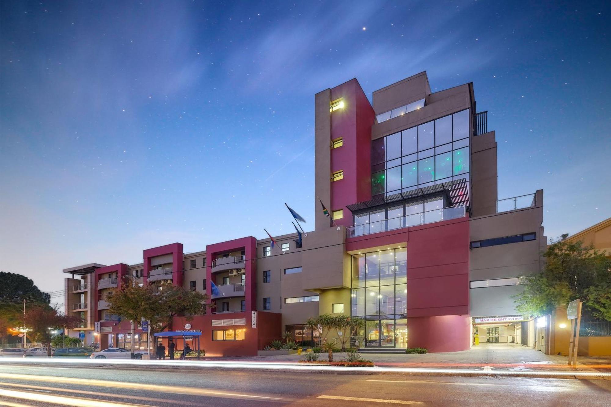 Protea Hotel By Marriott Pretoria Hatfield المظهر الخارجي الصورة
