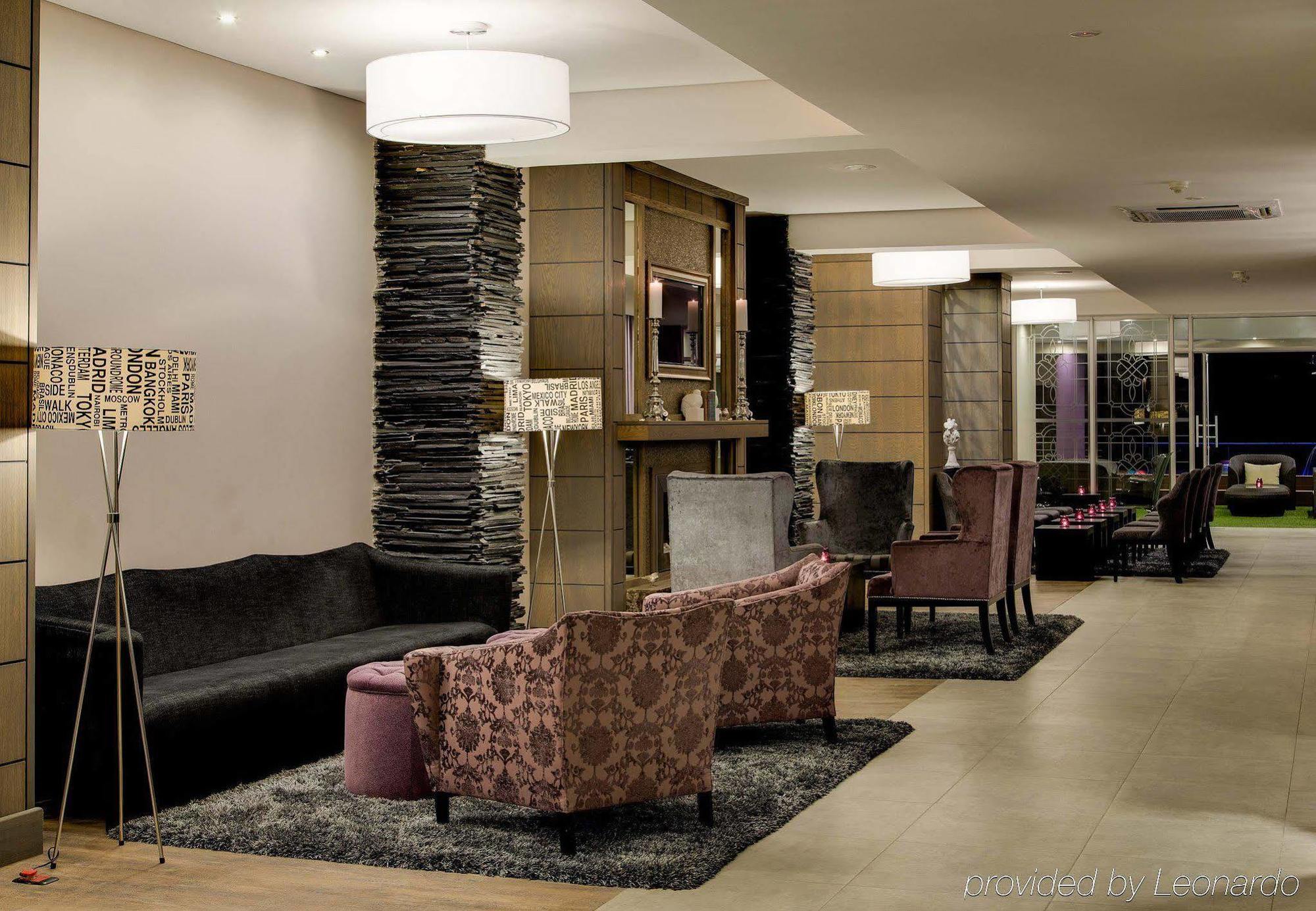 Protea Hotel By Marriott Pretoria Hatfield المظهر الخارجي الصورة
