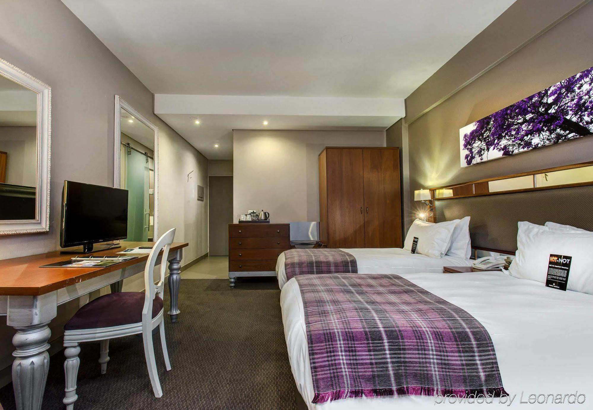 Protea Hotel By Marriott Pretoria Hatfield المظهر الخارجي الصورة