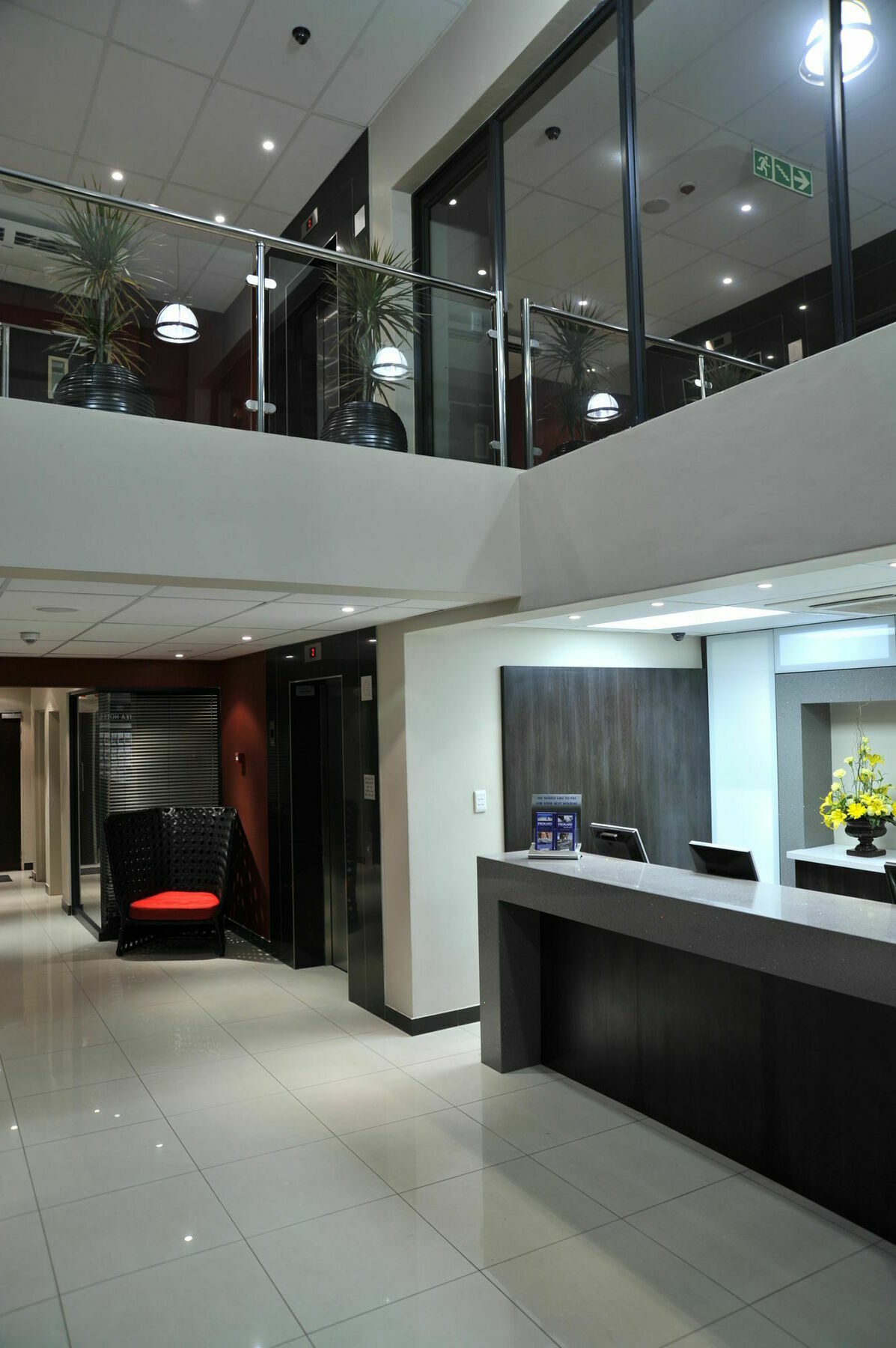 Protea Hotel By Marriott Pretoria Hatfield المظهر الخارجي الصورة