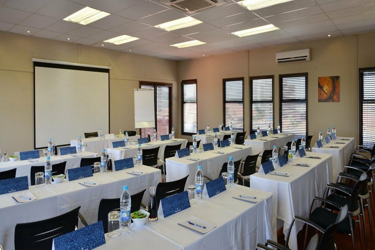 Protea Hotel By Marriott Pretoria Hatfield المظهر الخارجي الصورة